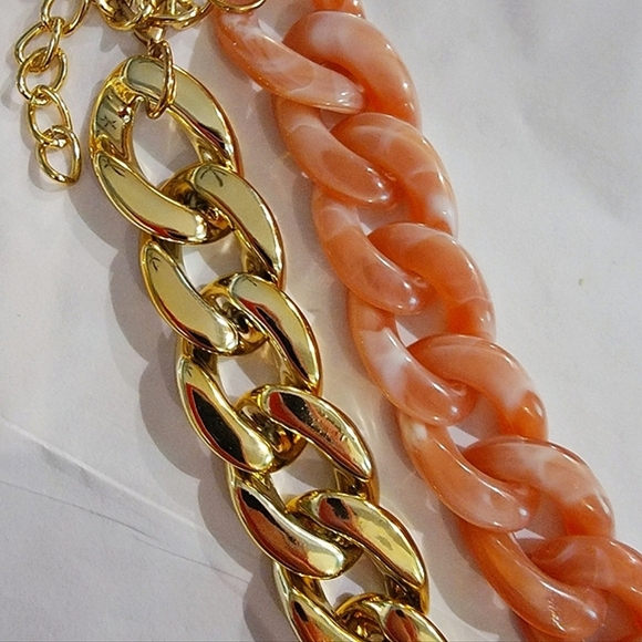 #Lascana Resin Bi-Color Coral Gold Asymmetrical Chunky Chain Necklace - Picture 5 of 6